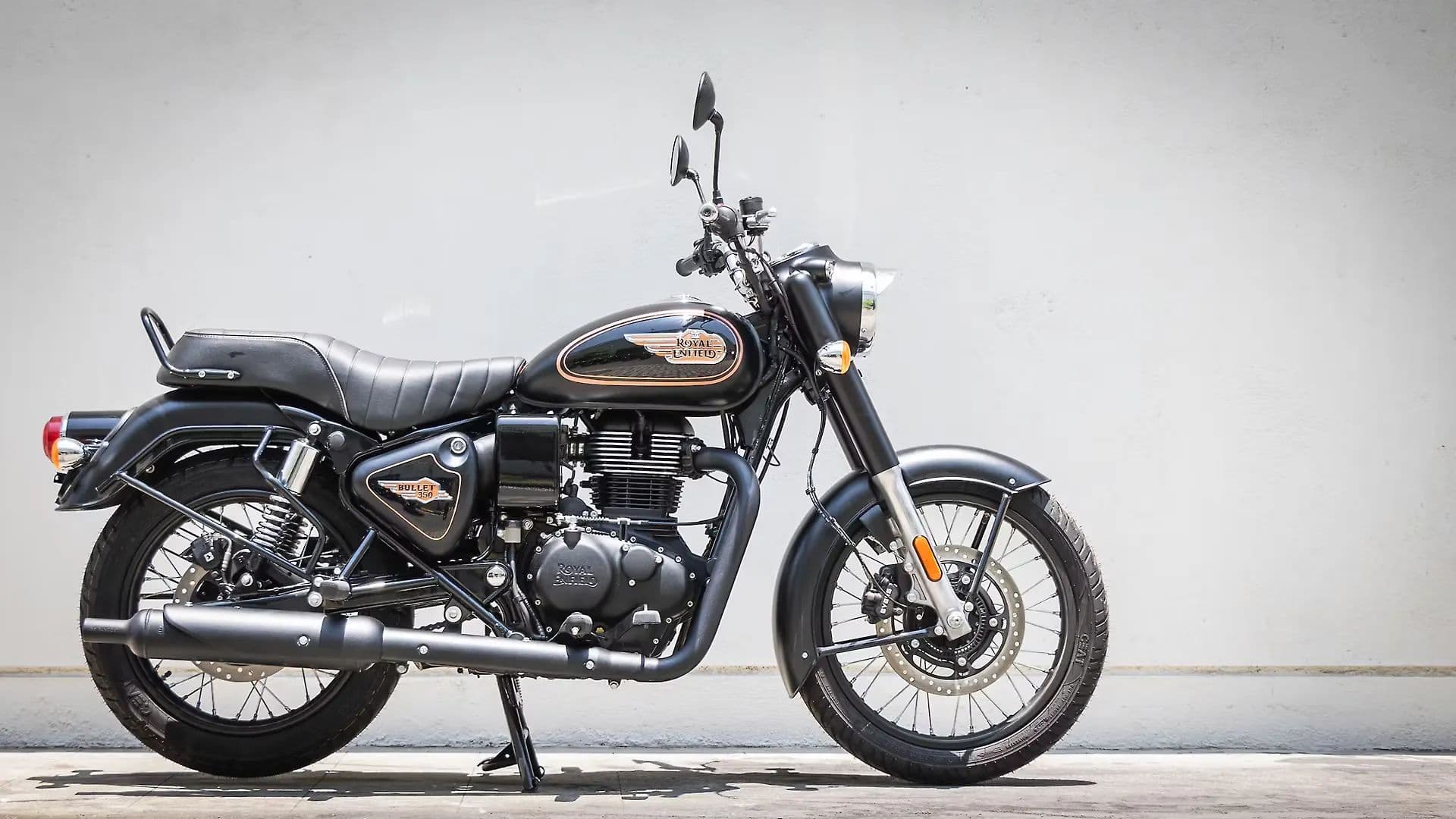 Royal Enfield Bullet 350 Right Side View