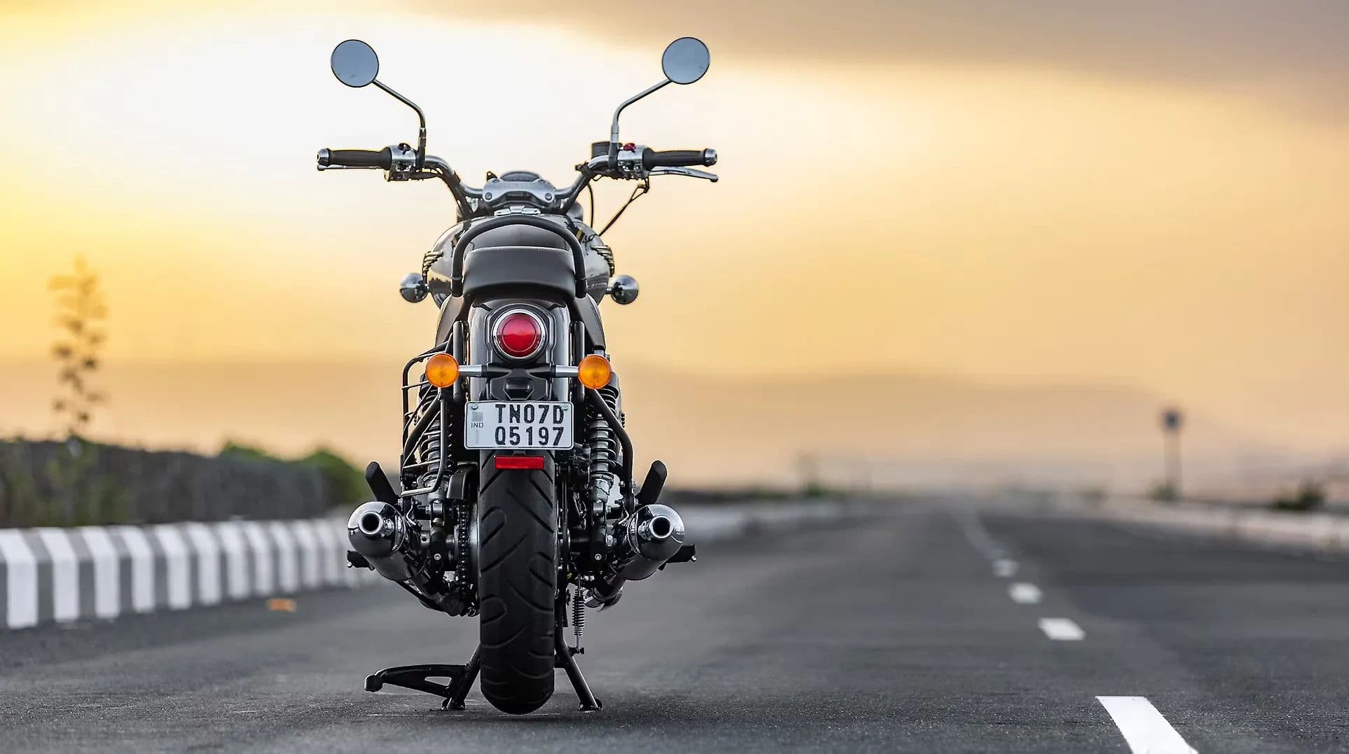 Royal Enfield Bullet 650 Rear View