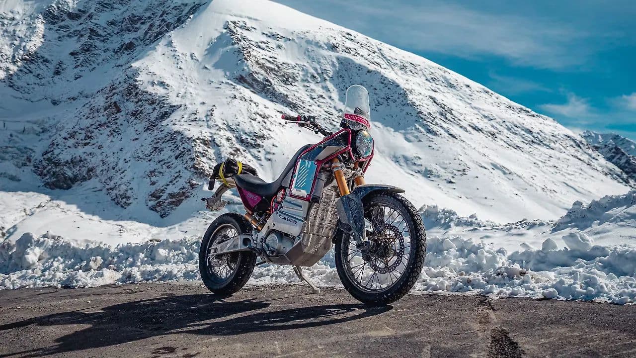 Royal Enfield Himalayan Electric Right Front Three Quarter