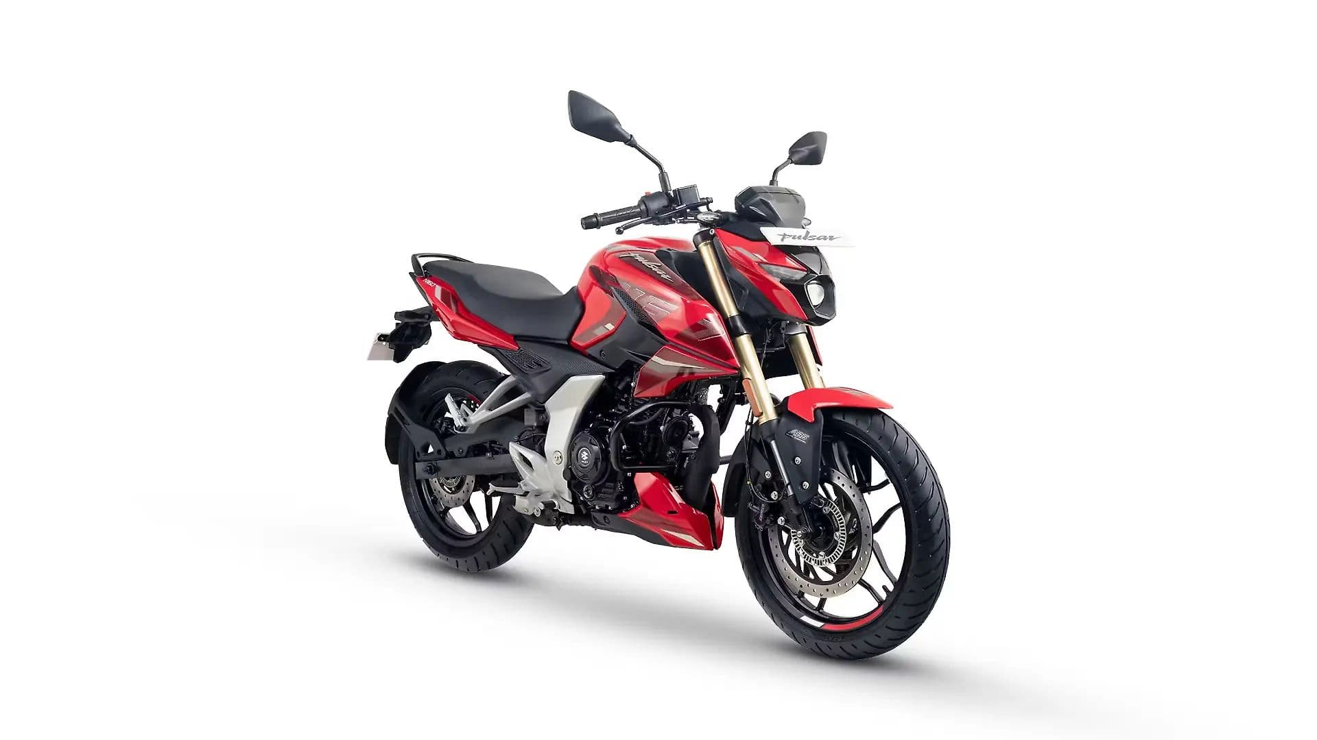 Bajaj Pulsar N160 Right Front Three Quarter