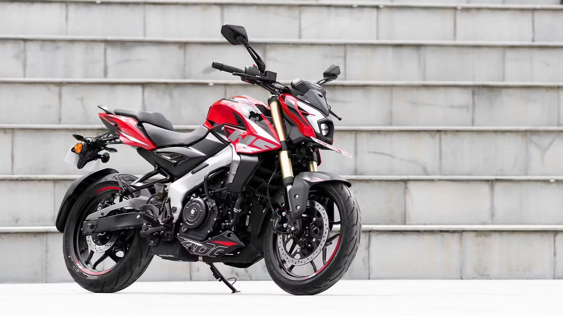 Bajaj Pulsar NS400Z Right Front Three Quarter