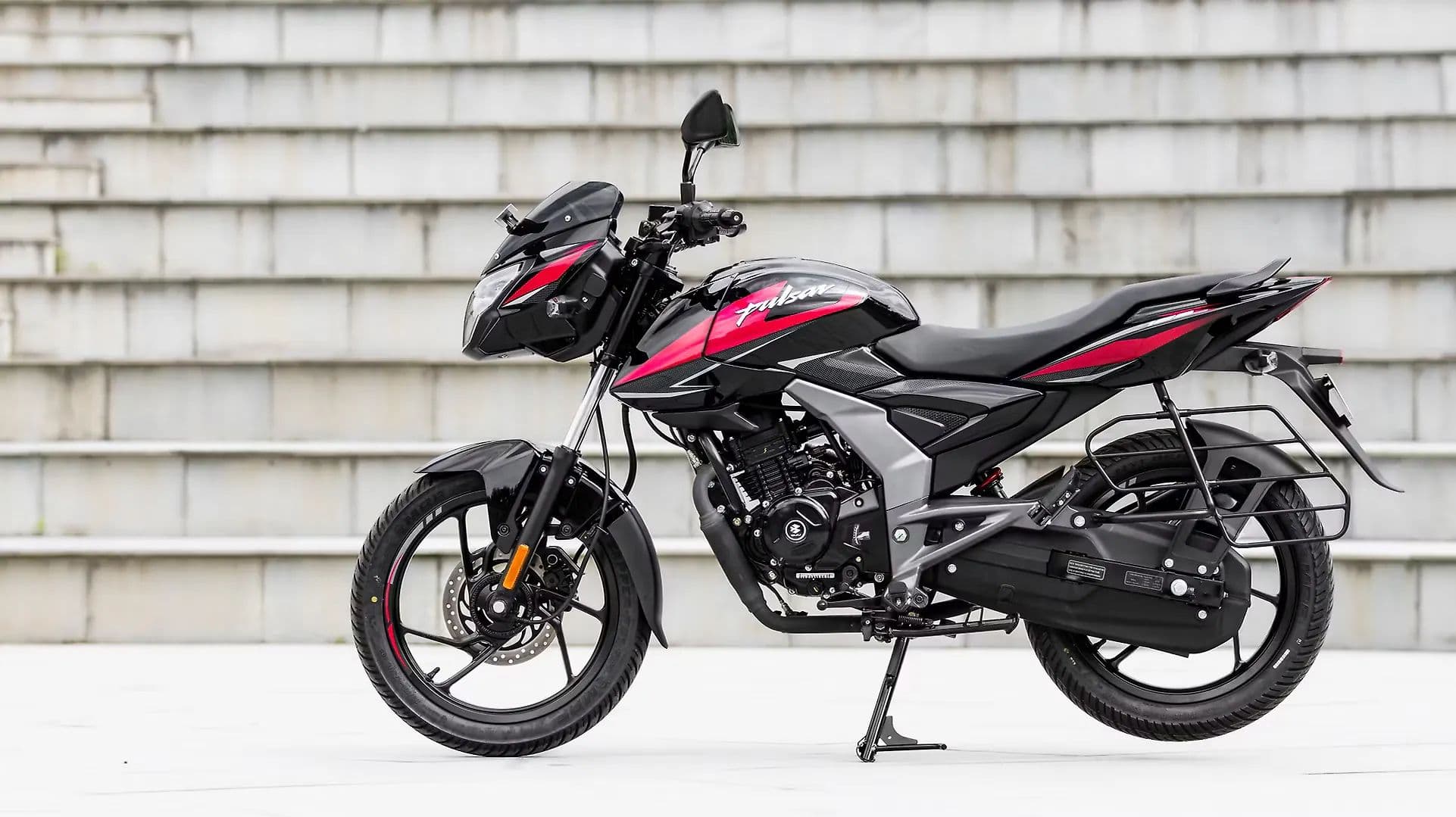 Bajaj Pulsar 125 2026 Left Side View