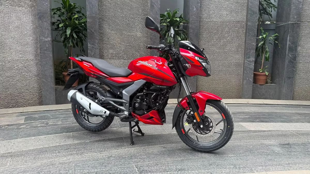 Pulsar 150