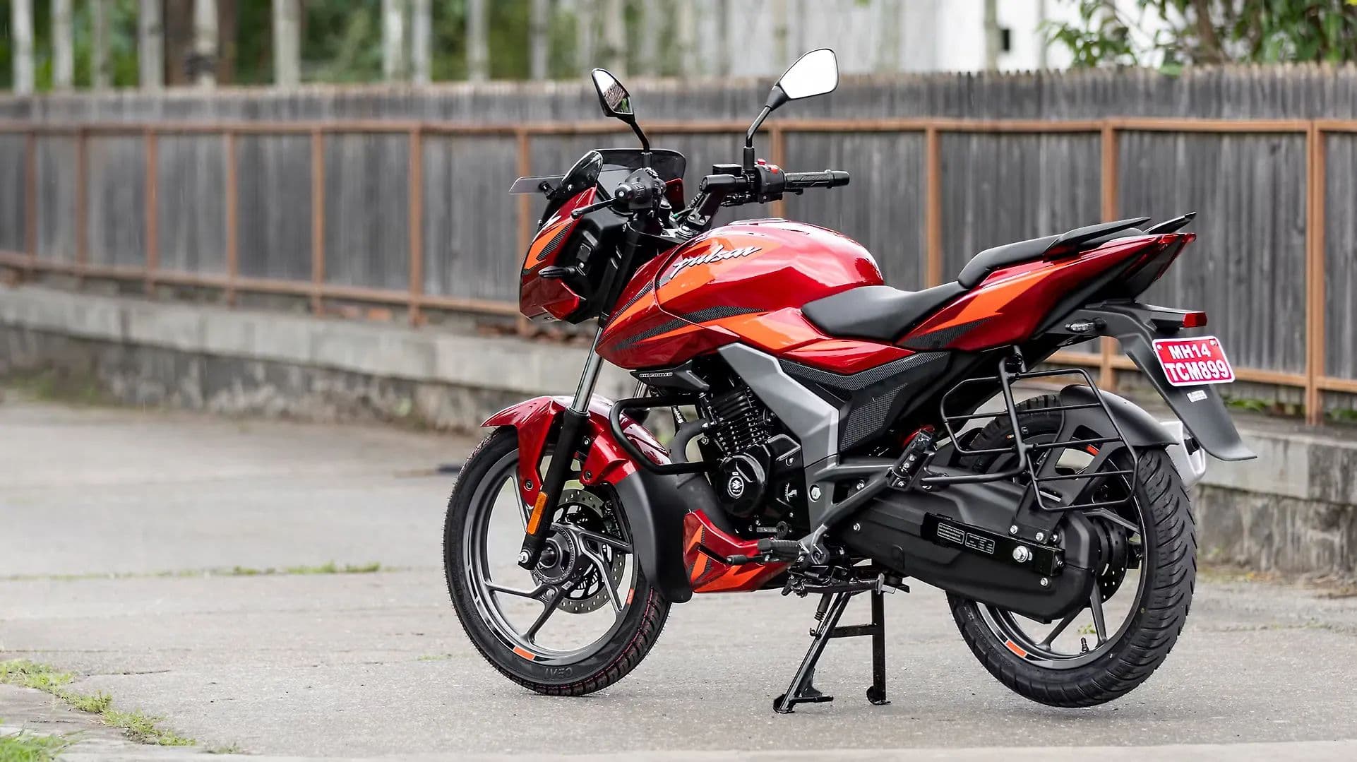 Bajaj Pulsar 150 [2026] Left Rear Three Quarter