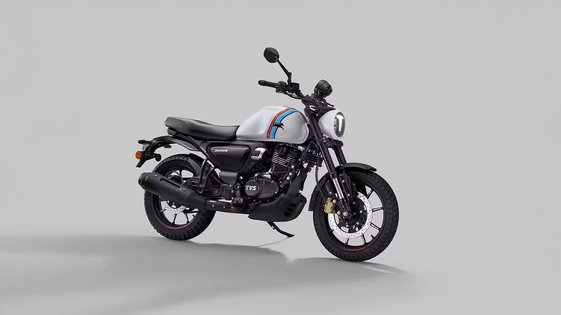 TVS Ronin Right Front Three Quarter