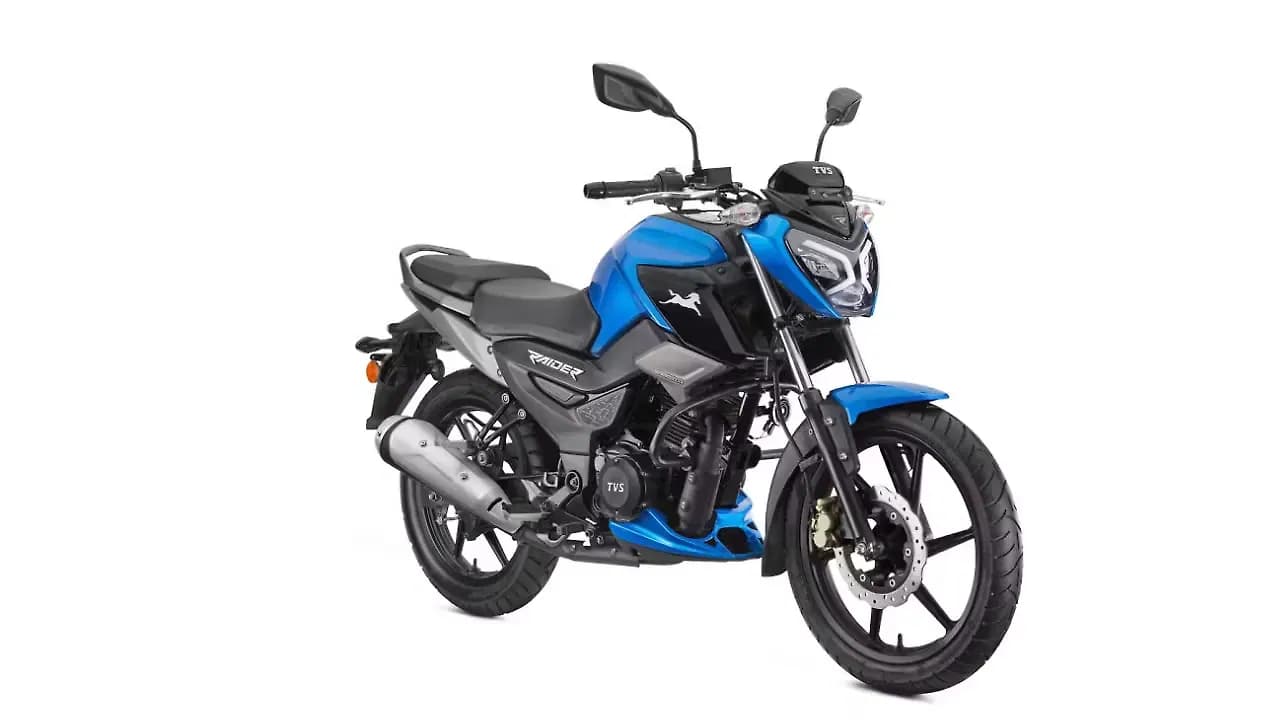 TVS Raider 125 Right Front Three Quarter