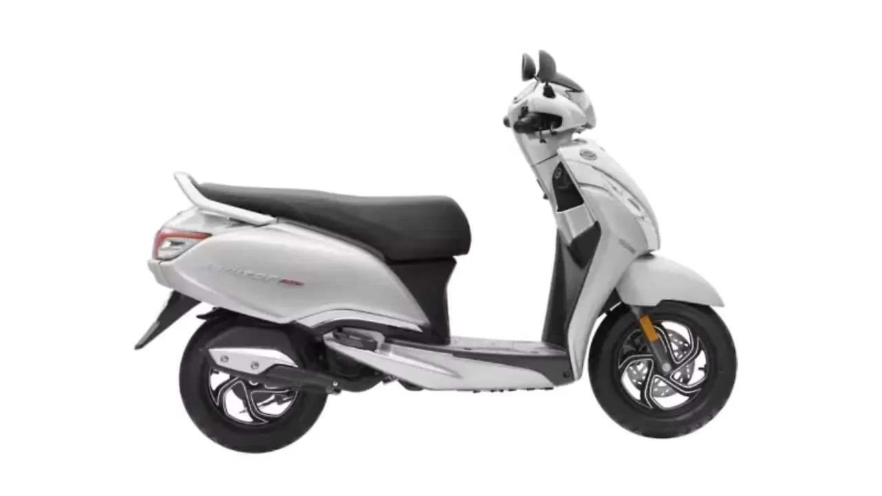 TVS Jupiter 125 Right Side View