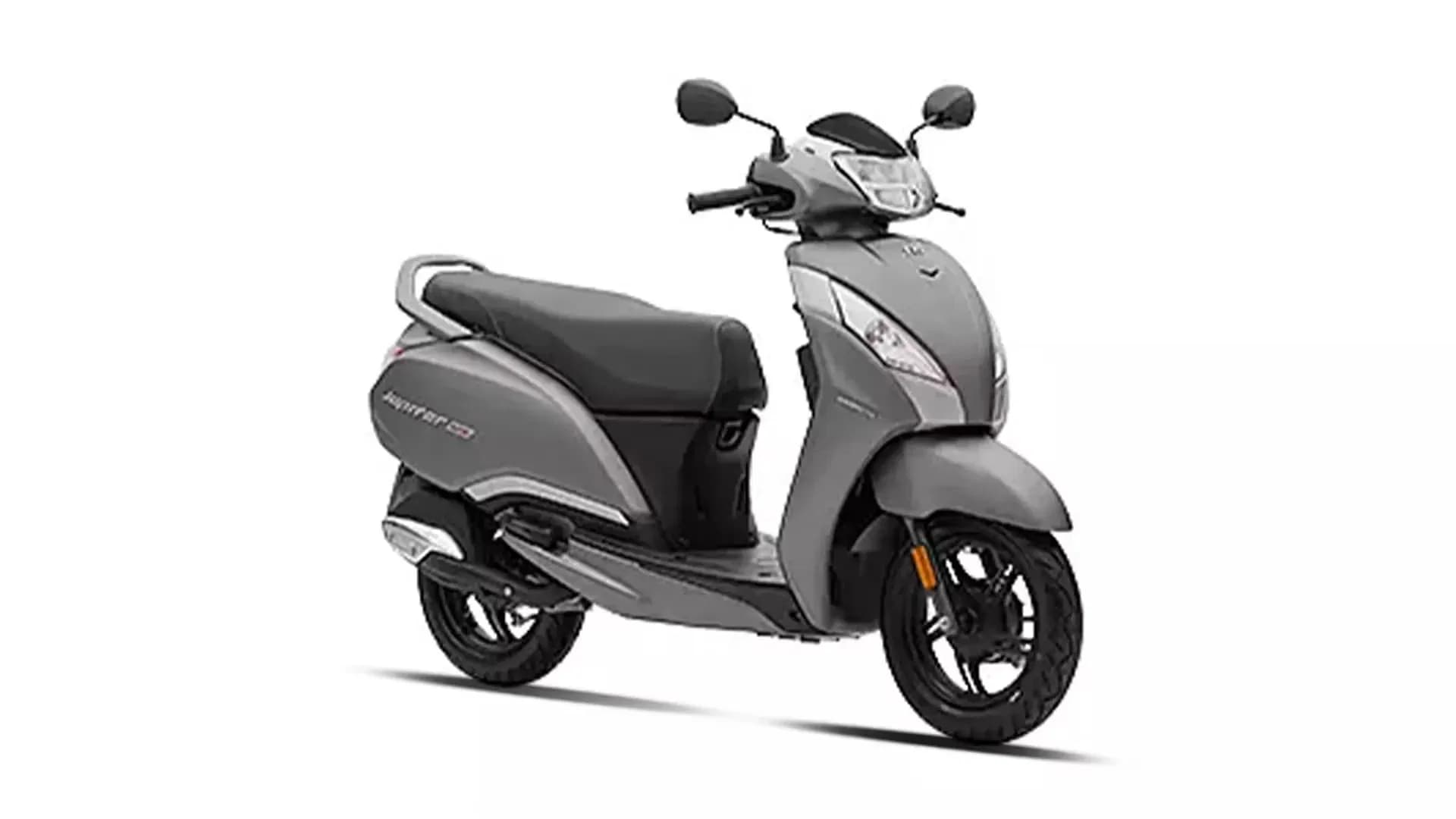 TVS Jupiter 125 Right Front Three Quarter