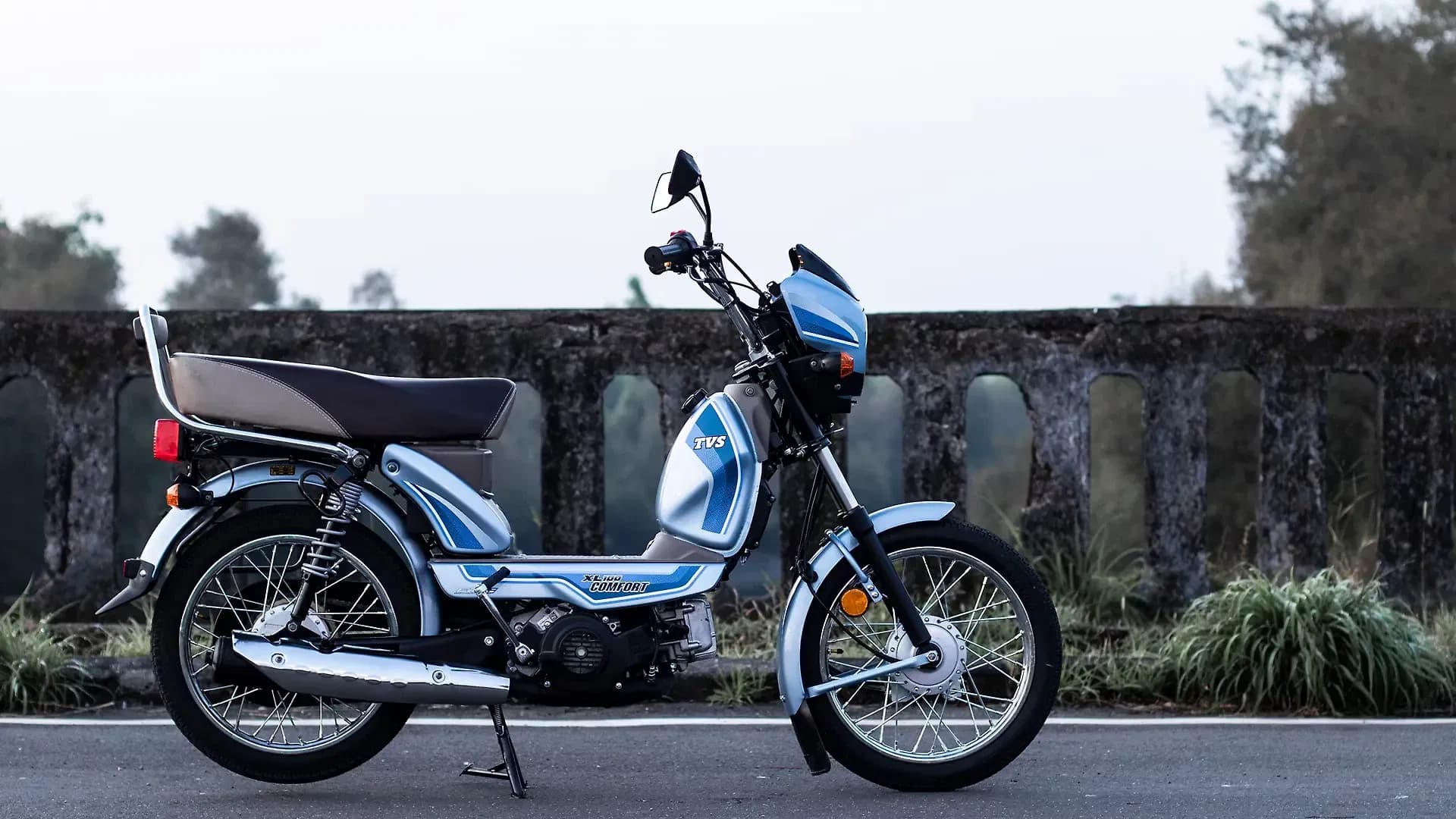 TVS XL100 Comfort Right Side View