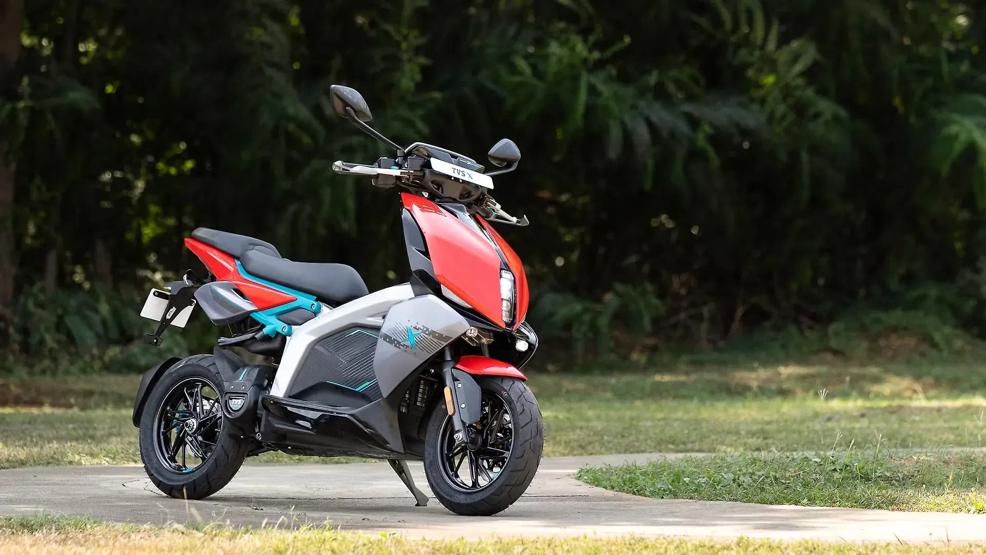 TVS X Right Front Three Quarter