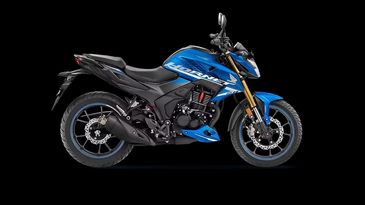 Honda Hornet 2.0 Right Side View