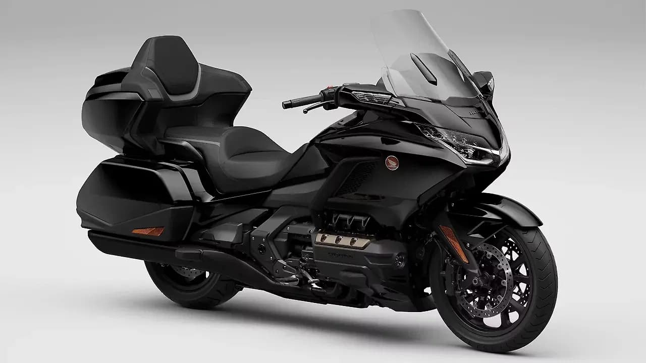 Honda Goldwing Tour Right Front Three Quarter
