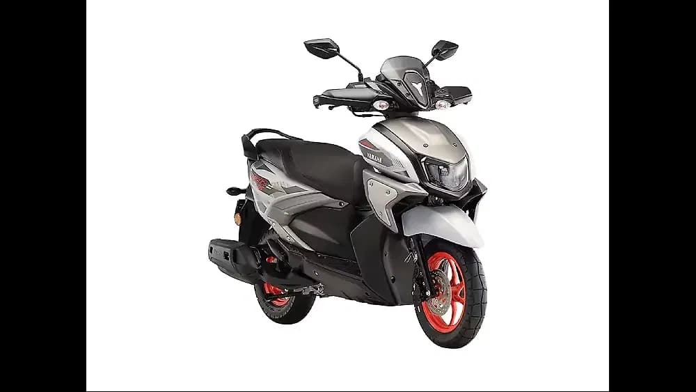 Yamaha Ray ZR 125 Right Front Three Quarter
