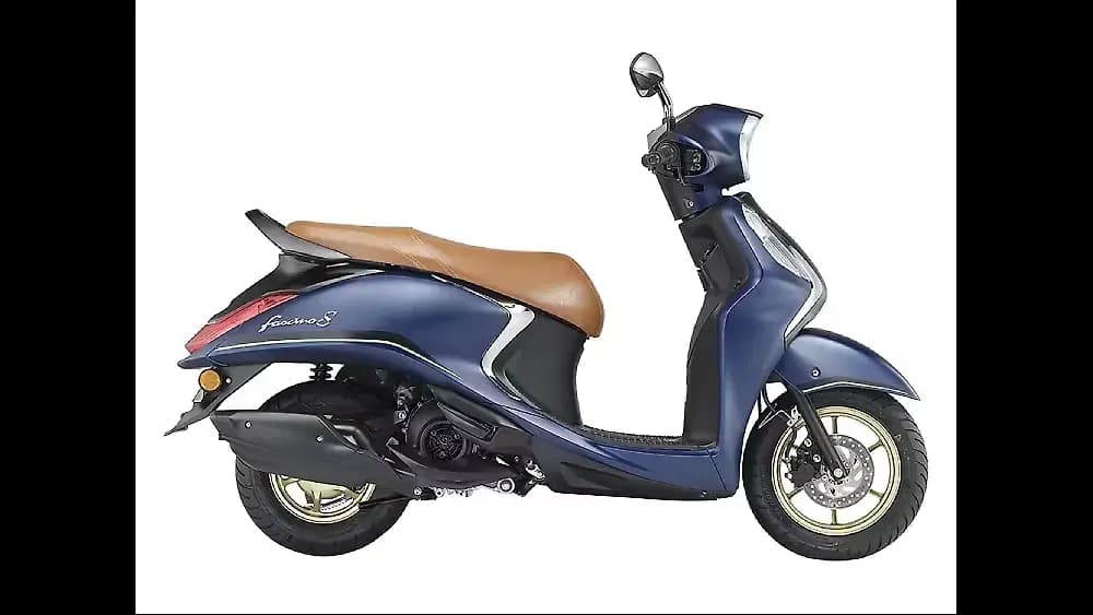 Yamaha Fascino 125 Right Side View