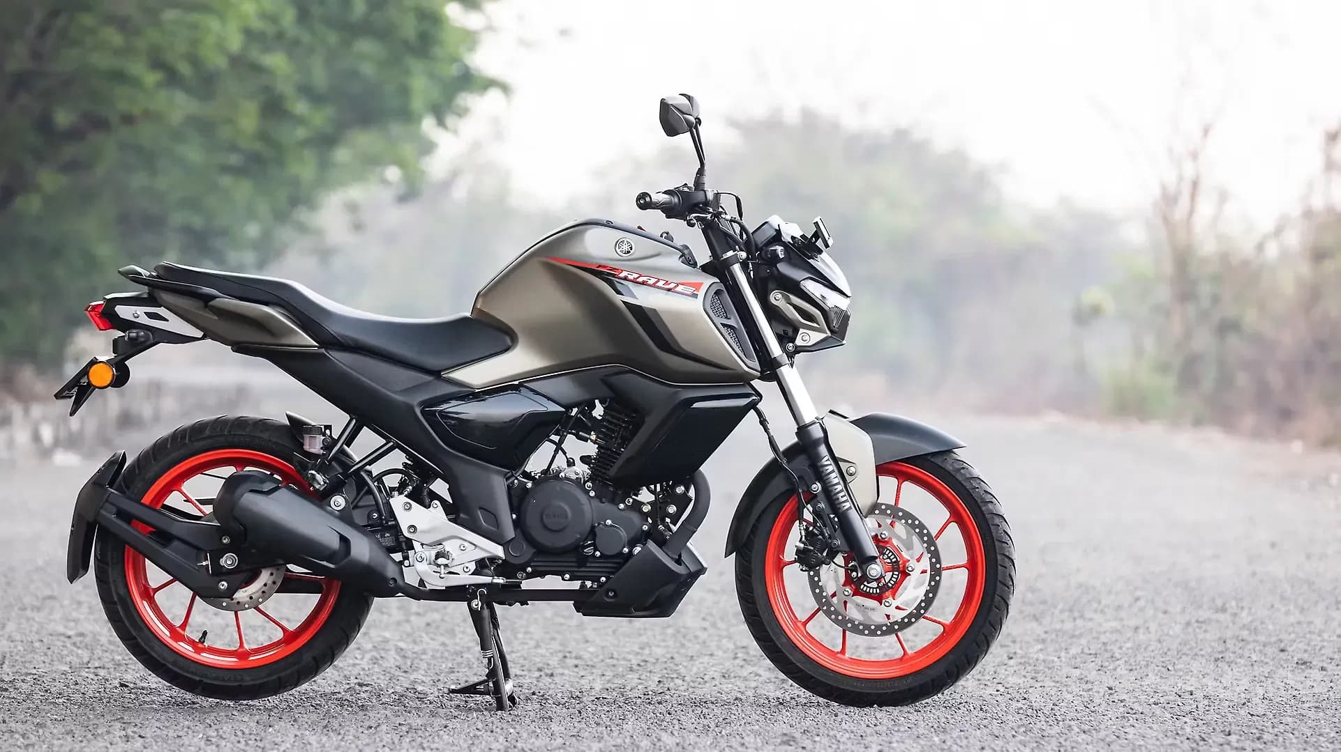 Yamaha FZ Rave Right Side View