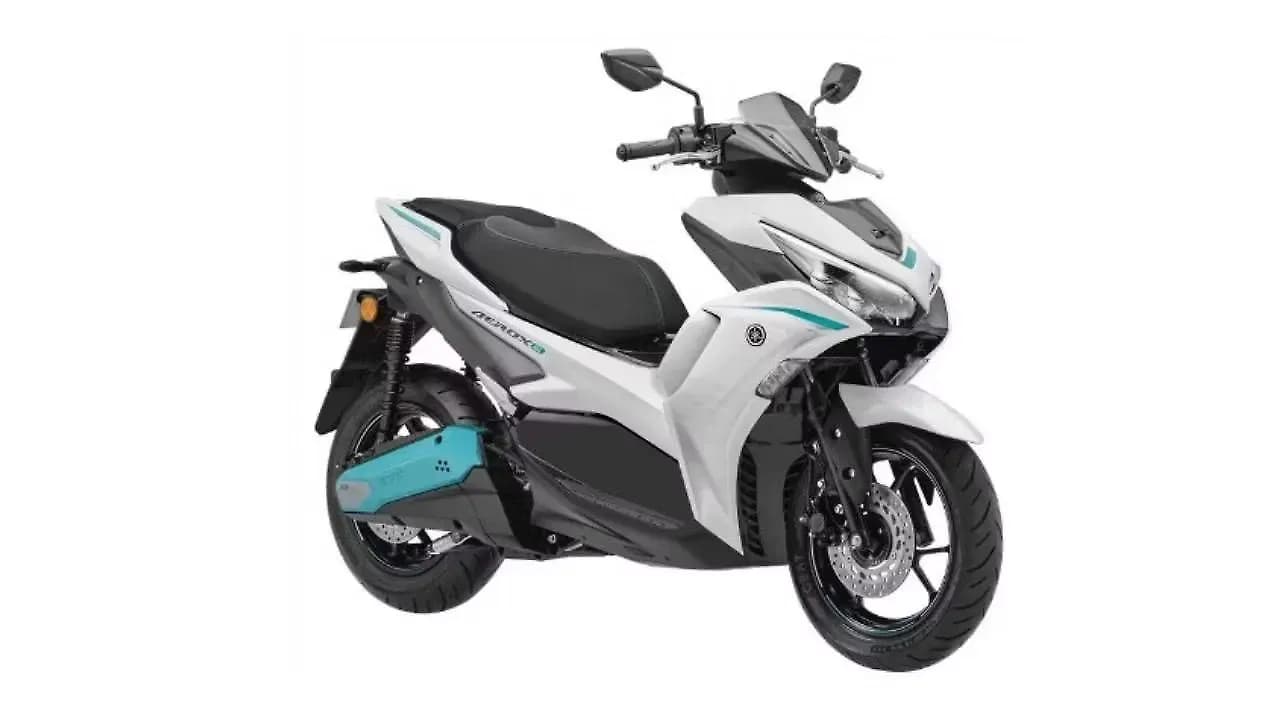Yamaha Aerox E in White