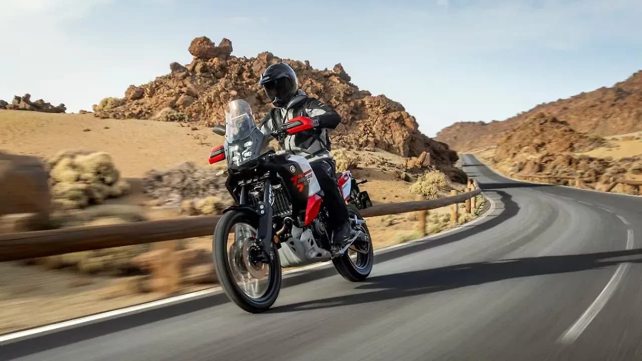 Yamaha Tenere 700 Riding