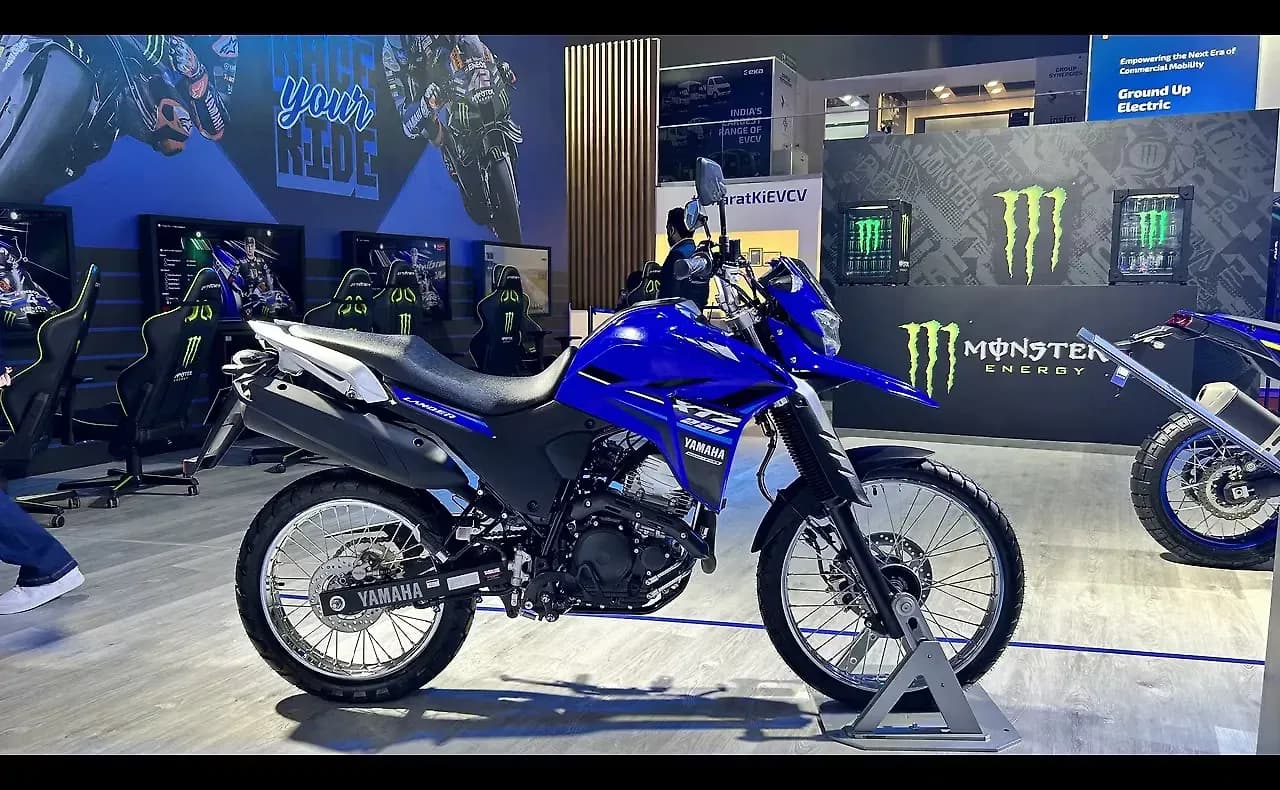 Yamaha Lander 250 Right Side View