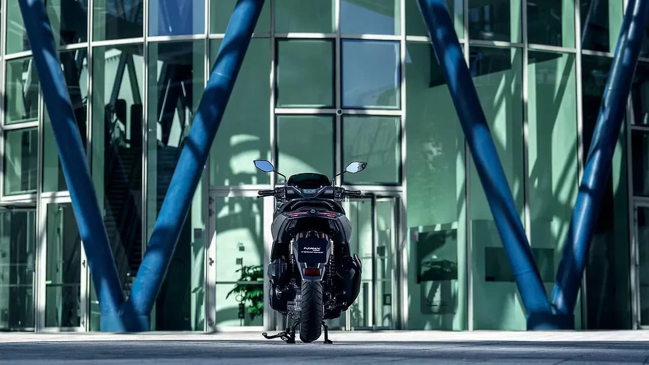 Yamaha Nmax 155 Rear View