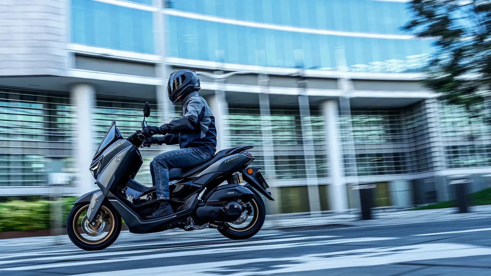 Yamaha Nmax 155 Right Front Three Quarter