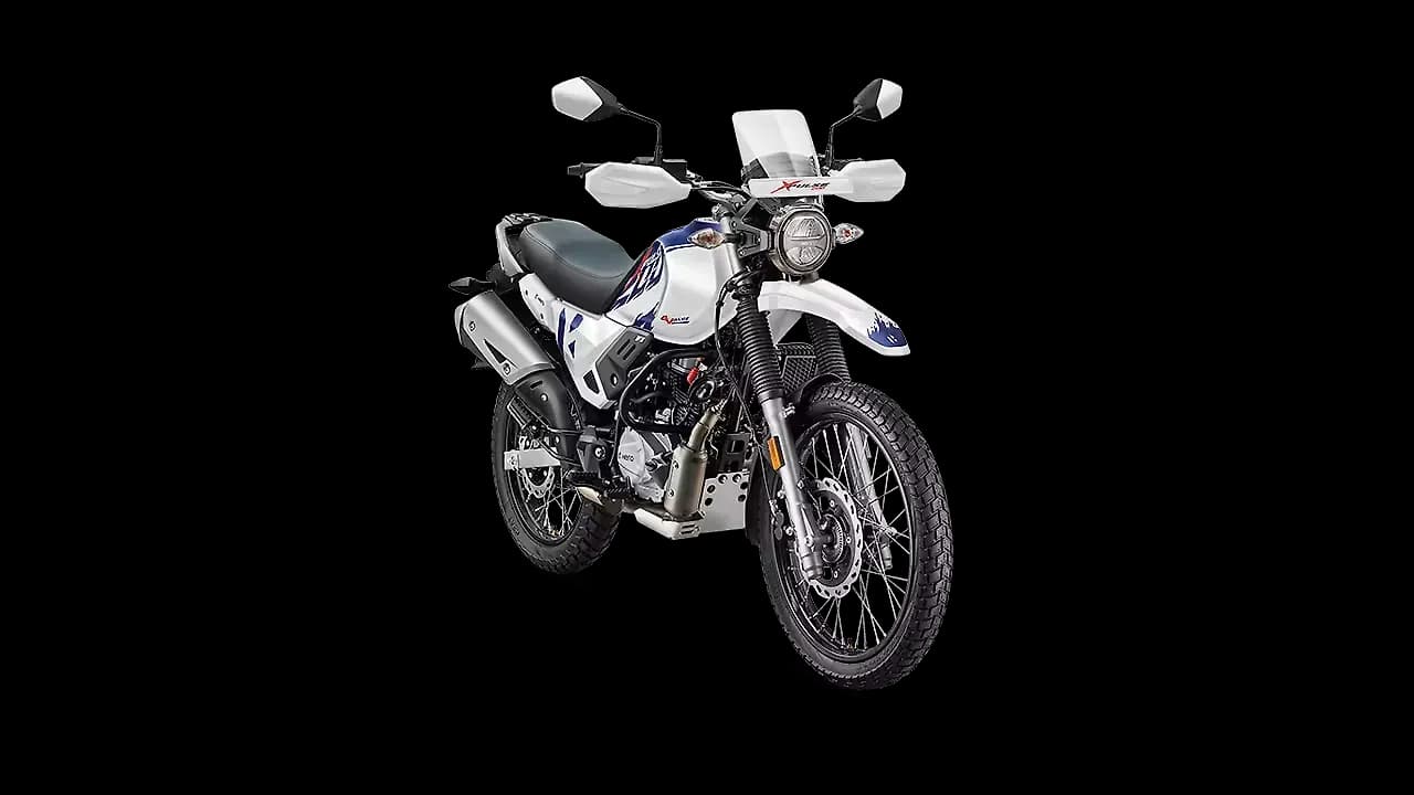 Hero Xpulse 200 4V Right Front Three Quarter