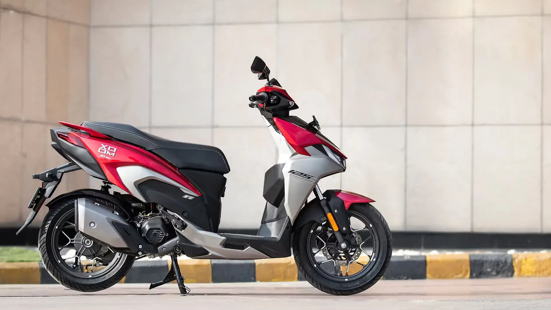 Hero Xoom 125 Right Side View
