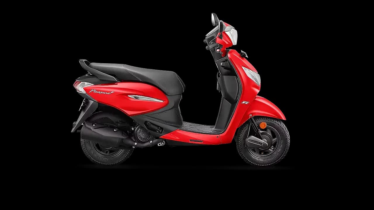 Hero Pleasure + Right Side View