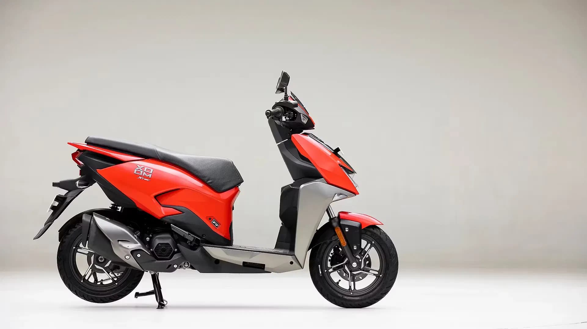 Hero Xoom Right Side View