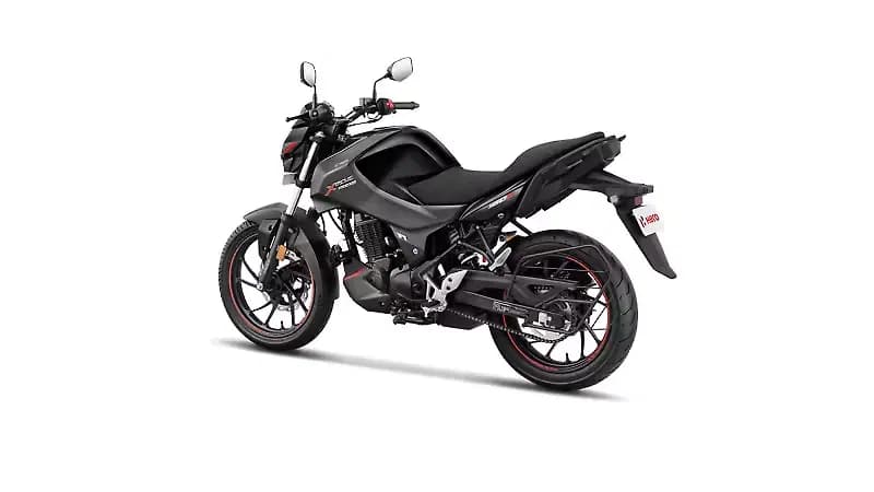 Hero Xtreme 160R Left Rear Three Quarter