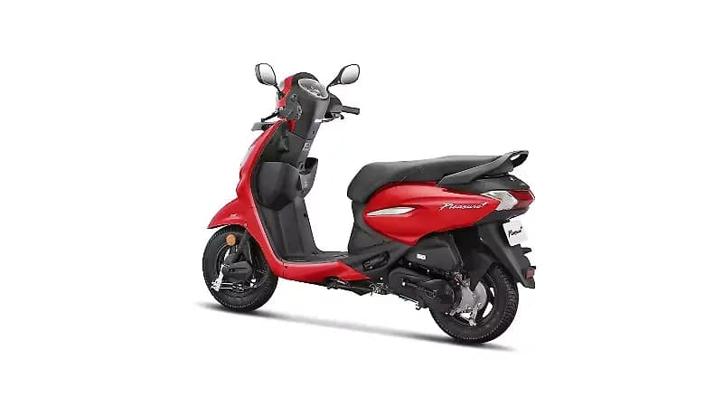 Hero Pleasure + Xtec Left Rear Three Quarter