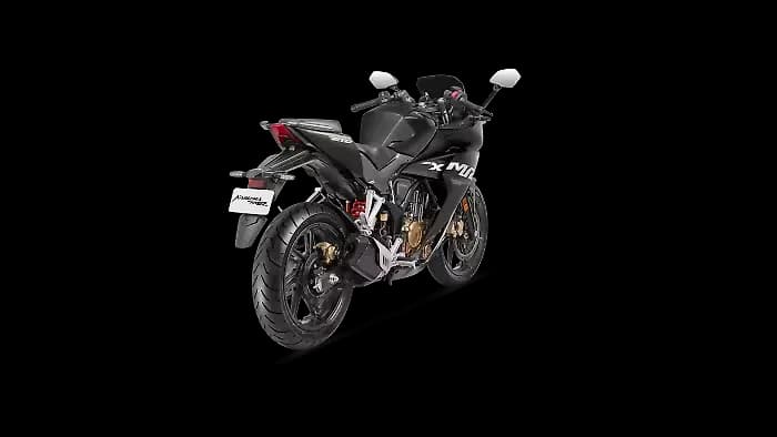Hero Karizma XMR 210 Right Rear Three Quarter