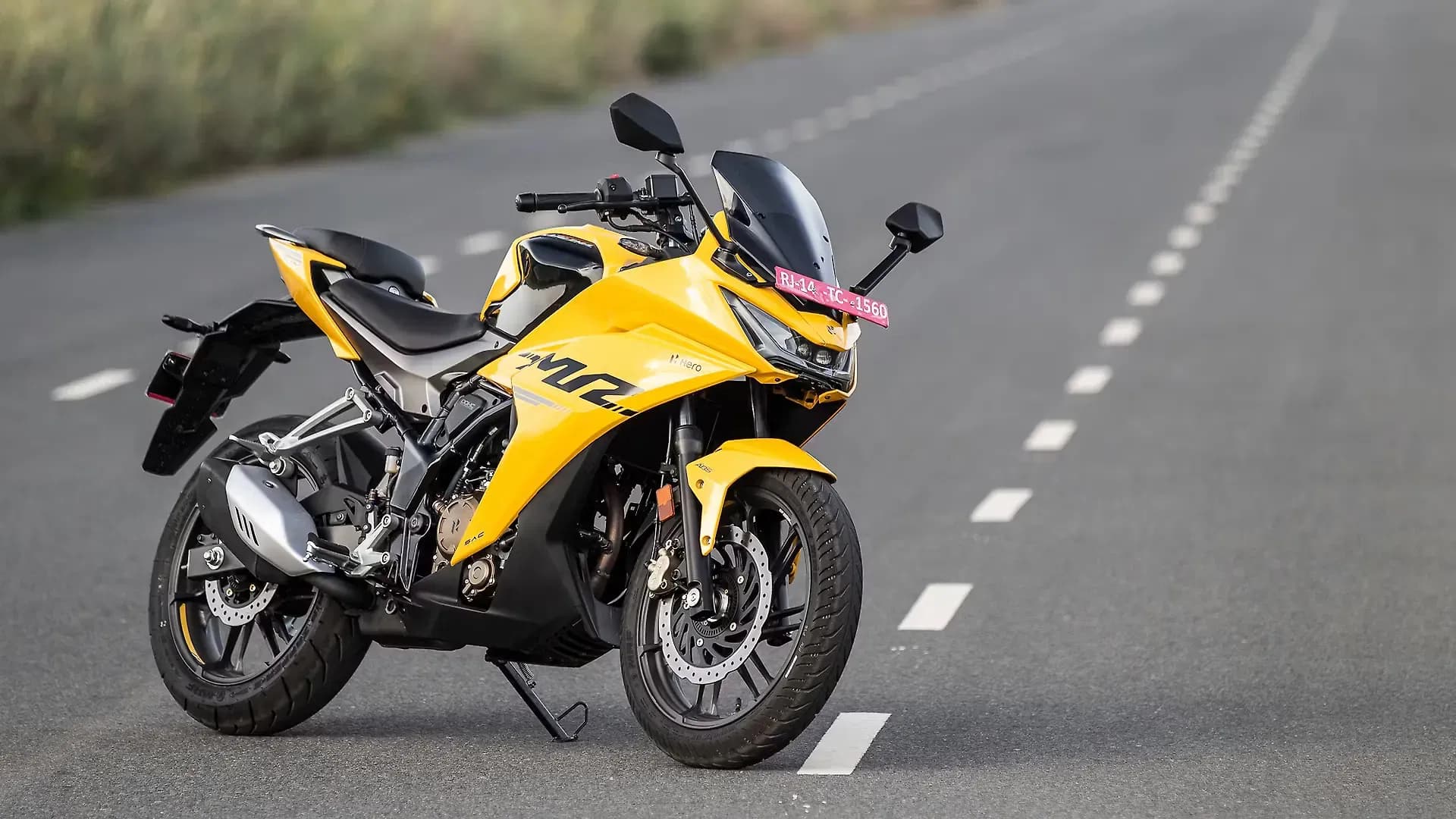 Hero Karizma XMR Right Front Three Quarter