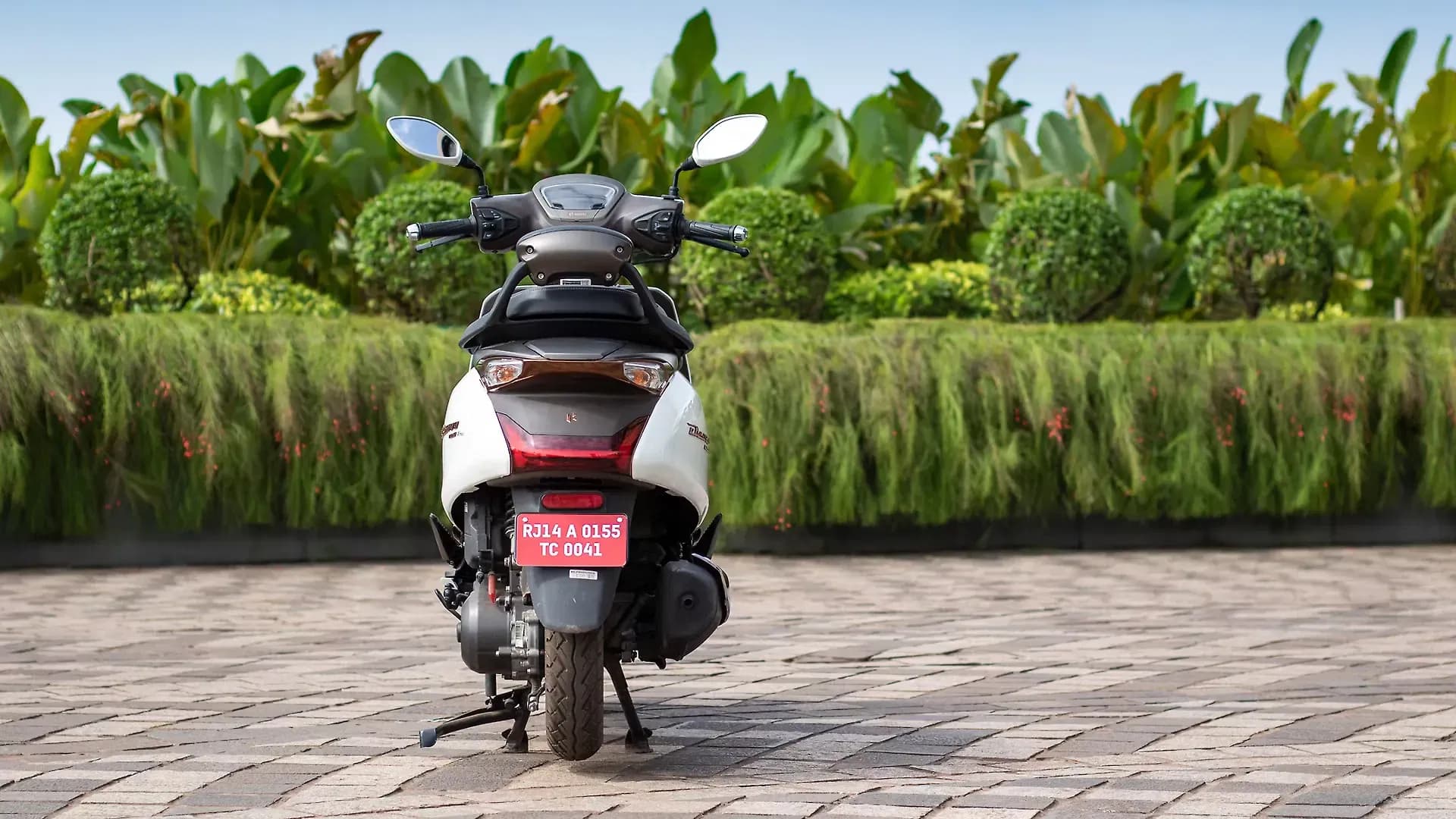 Hero Destini 125 [2024] Rear View