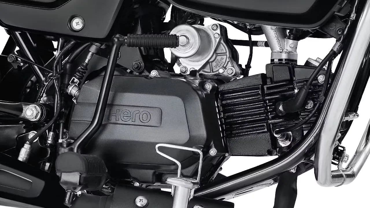 Hero Splendor Plus Flex Fuel Engine From Right
