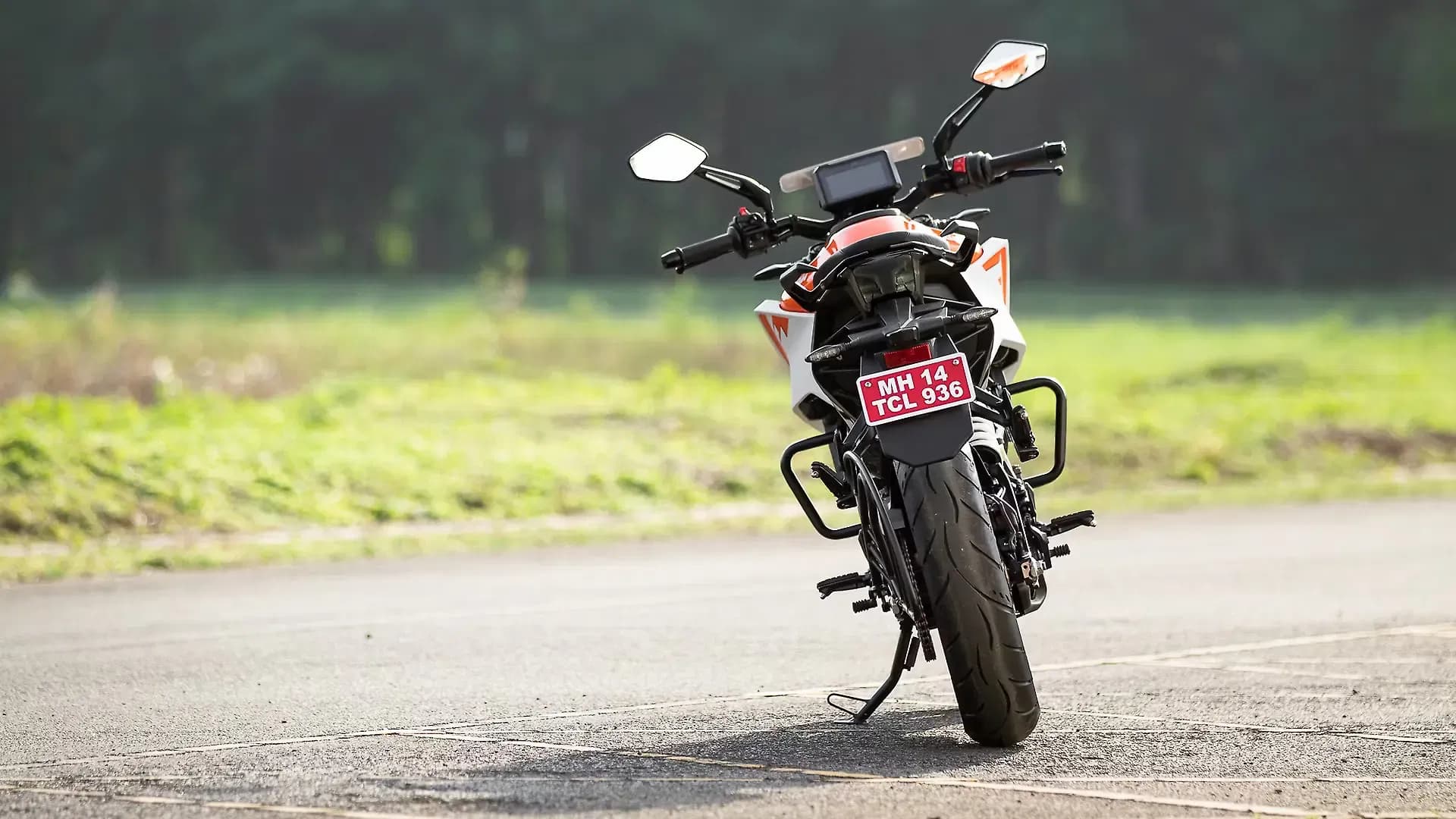 KTM 250 Duke Rear View