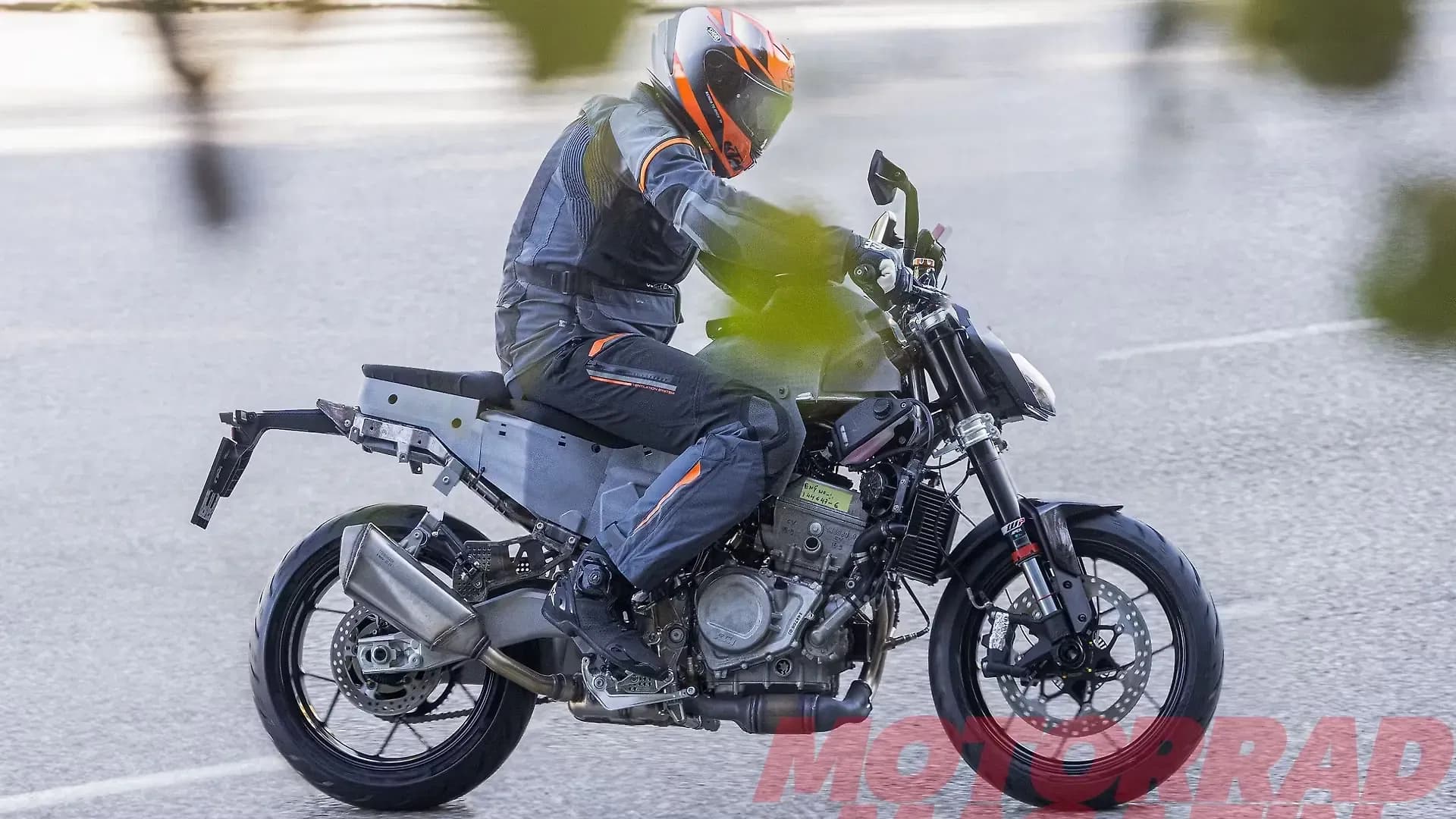 KTM 650 Duke Right Side View