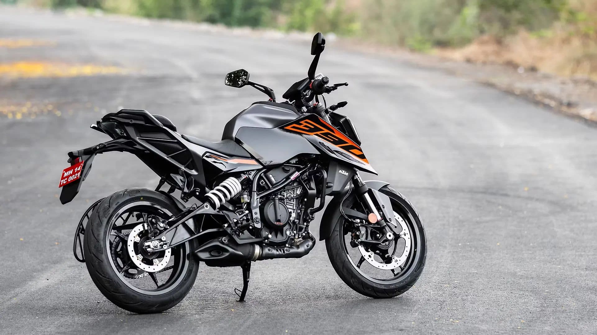 KTM 390 Duke Right Rear Three Quarter