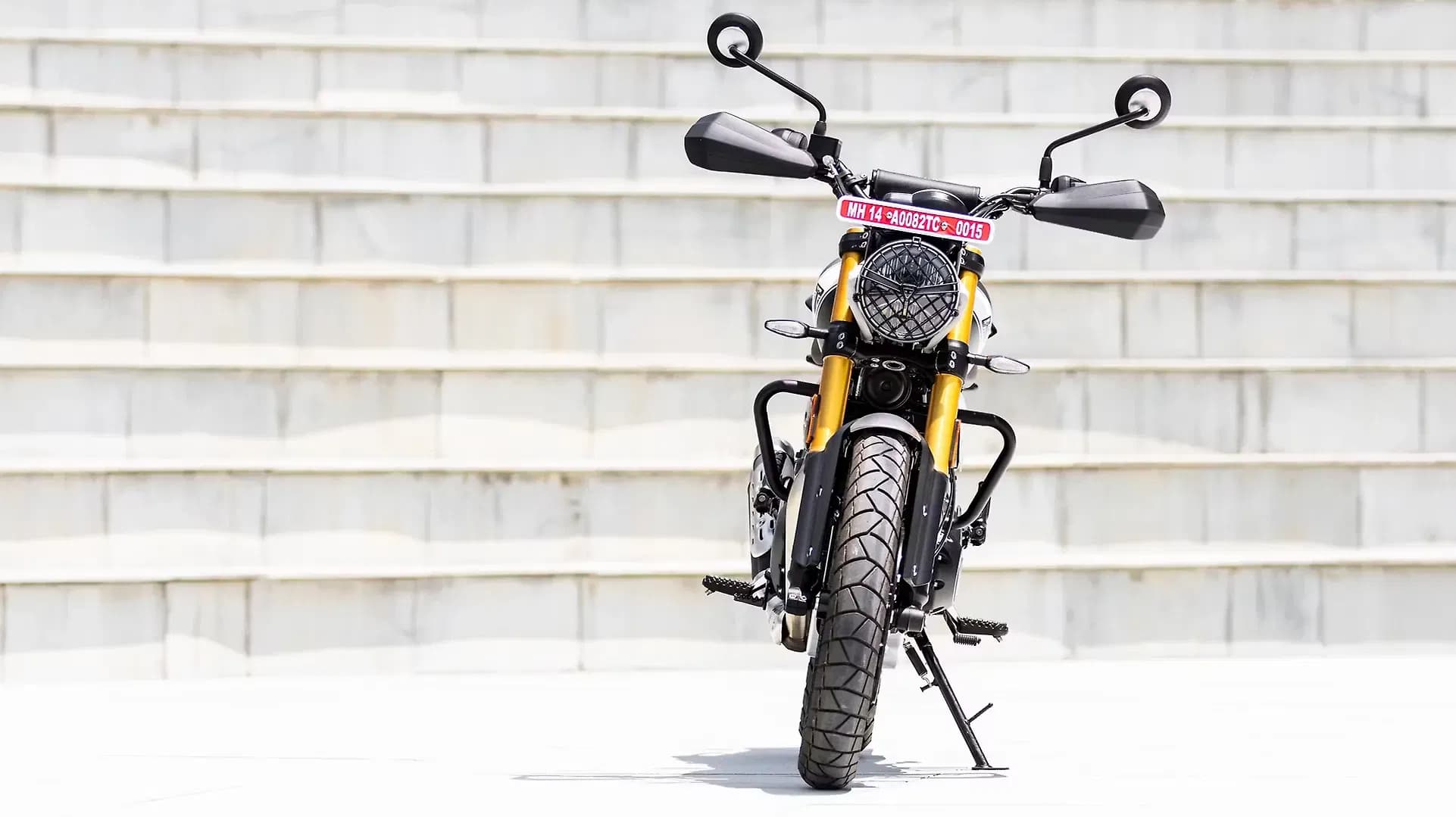 Triumph Scrambler 400 X Front View