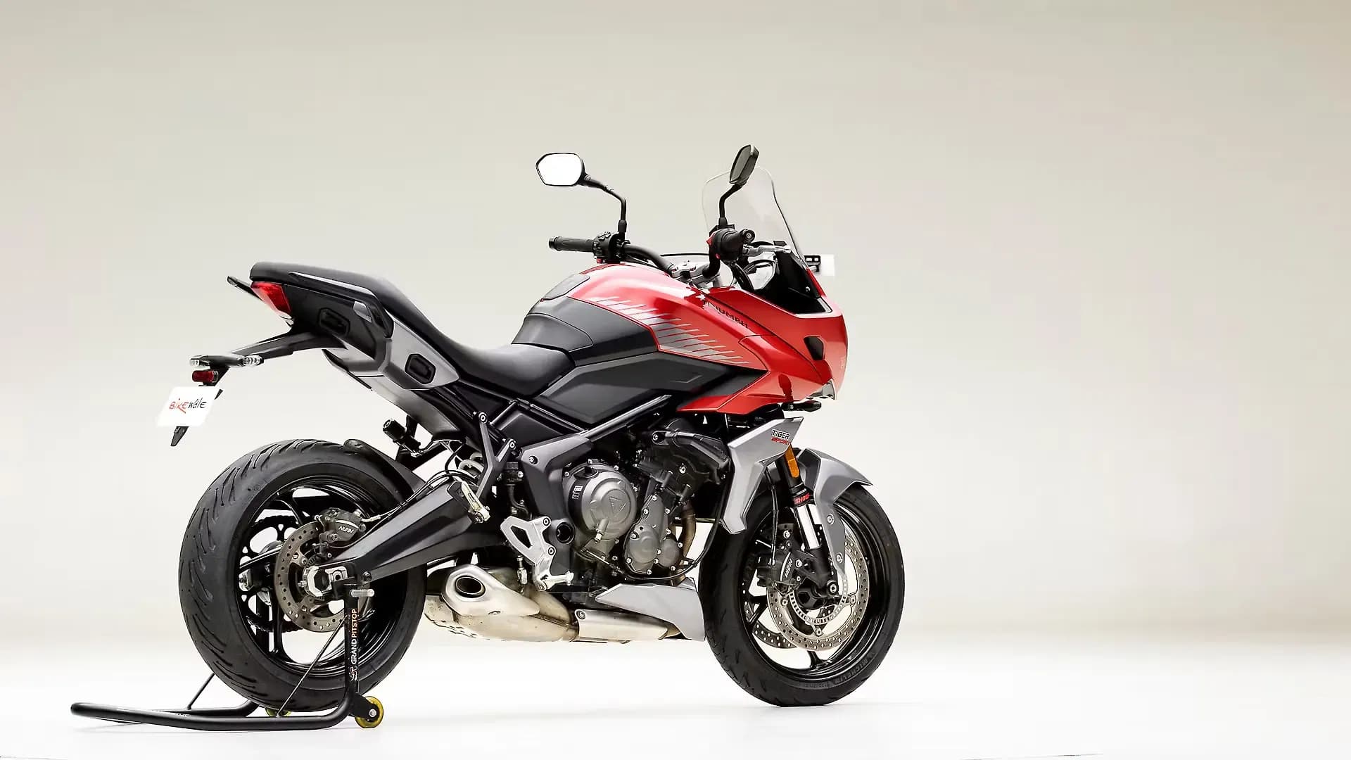 Triumph Tiger Sport 660 Right Rear Three Quarter