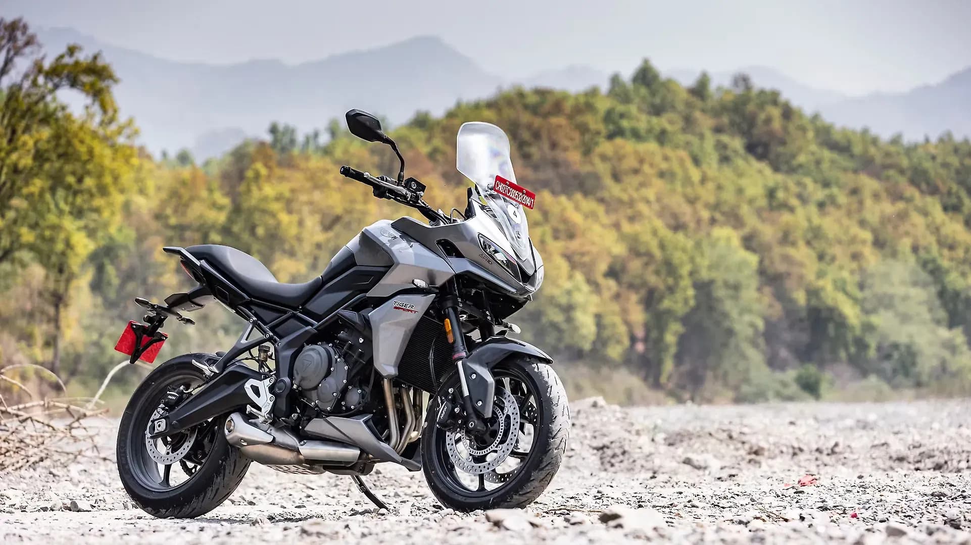 Triumph Tiger Sport 660 Right Front Three Quarter