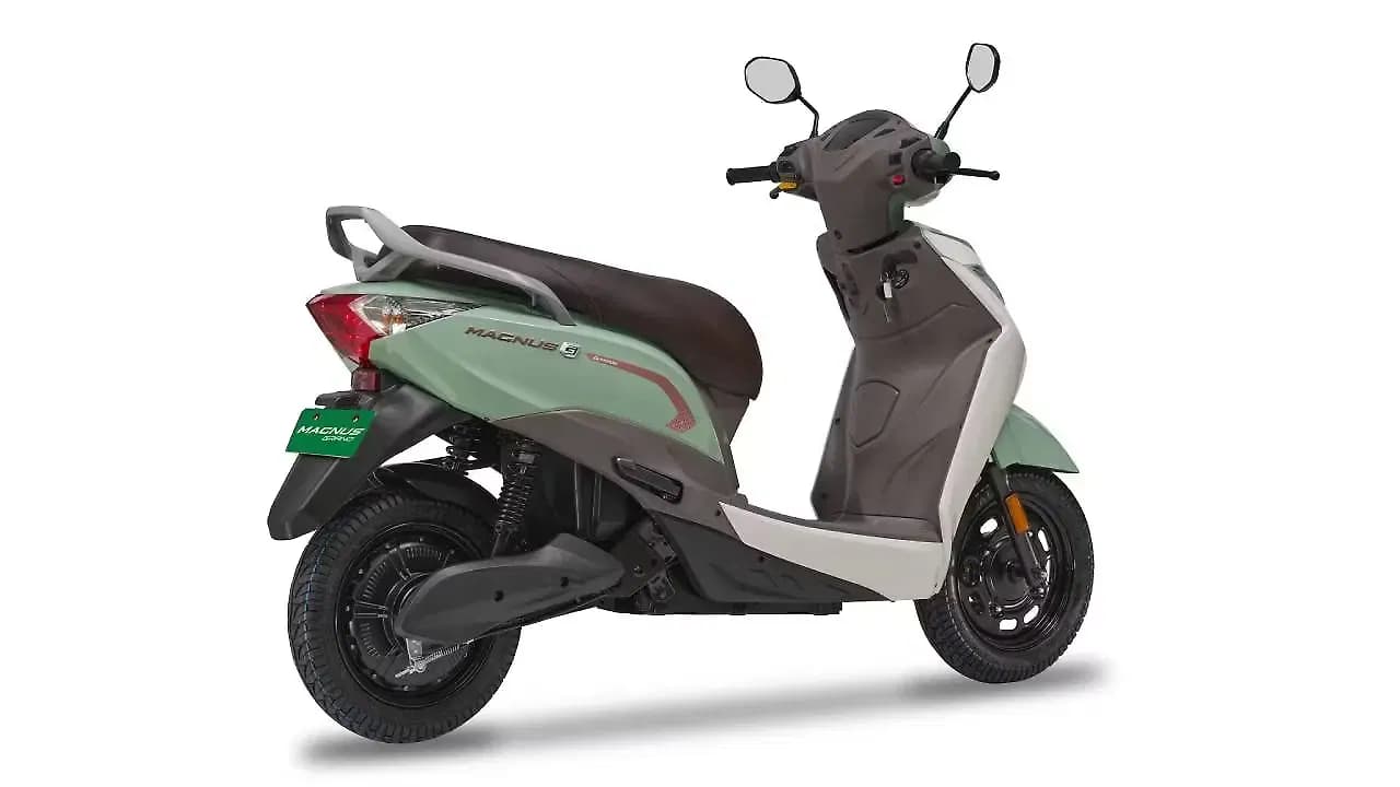 Ampere Magnus Grand Right Rear Three Quarter