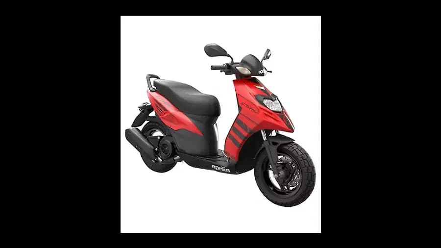 Aprilia Storm 125 Right Front Three Quarter