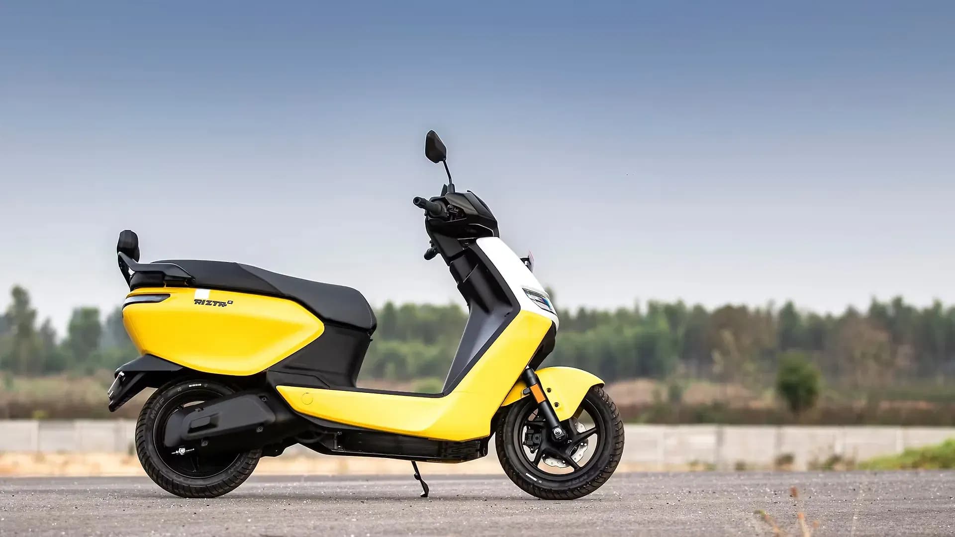 Ather Rizta Right Side View