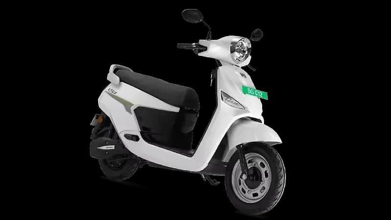 BGauss C12i Right Front Three Quarter