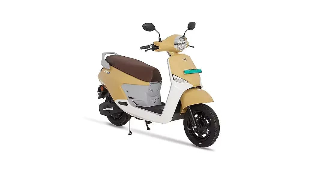 BGauss C12i Right Front Three Quarter