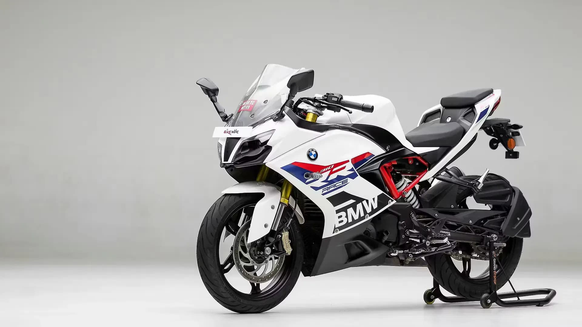 BMW G310 RR Left Front Three Quarter