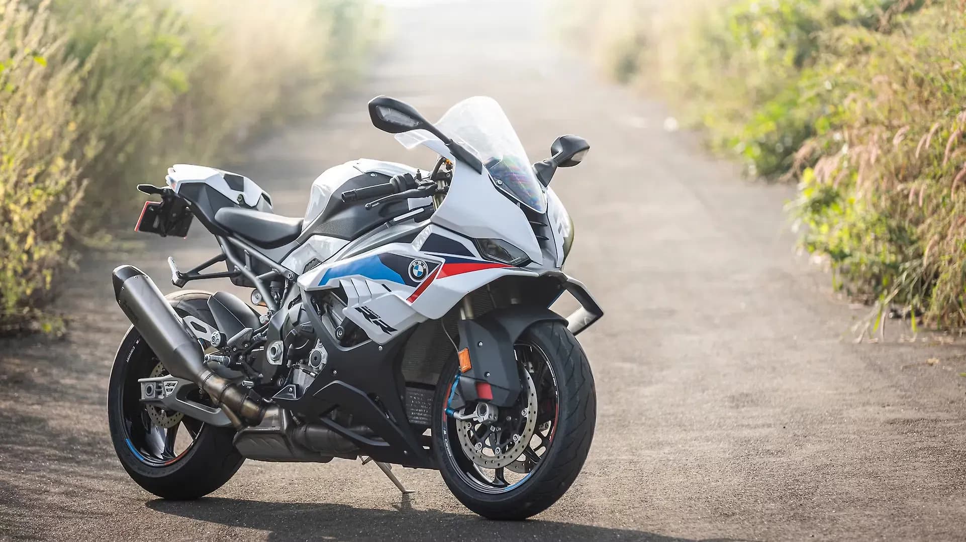 BMW S1000RR Right Front Three Quarter