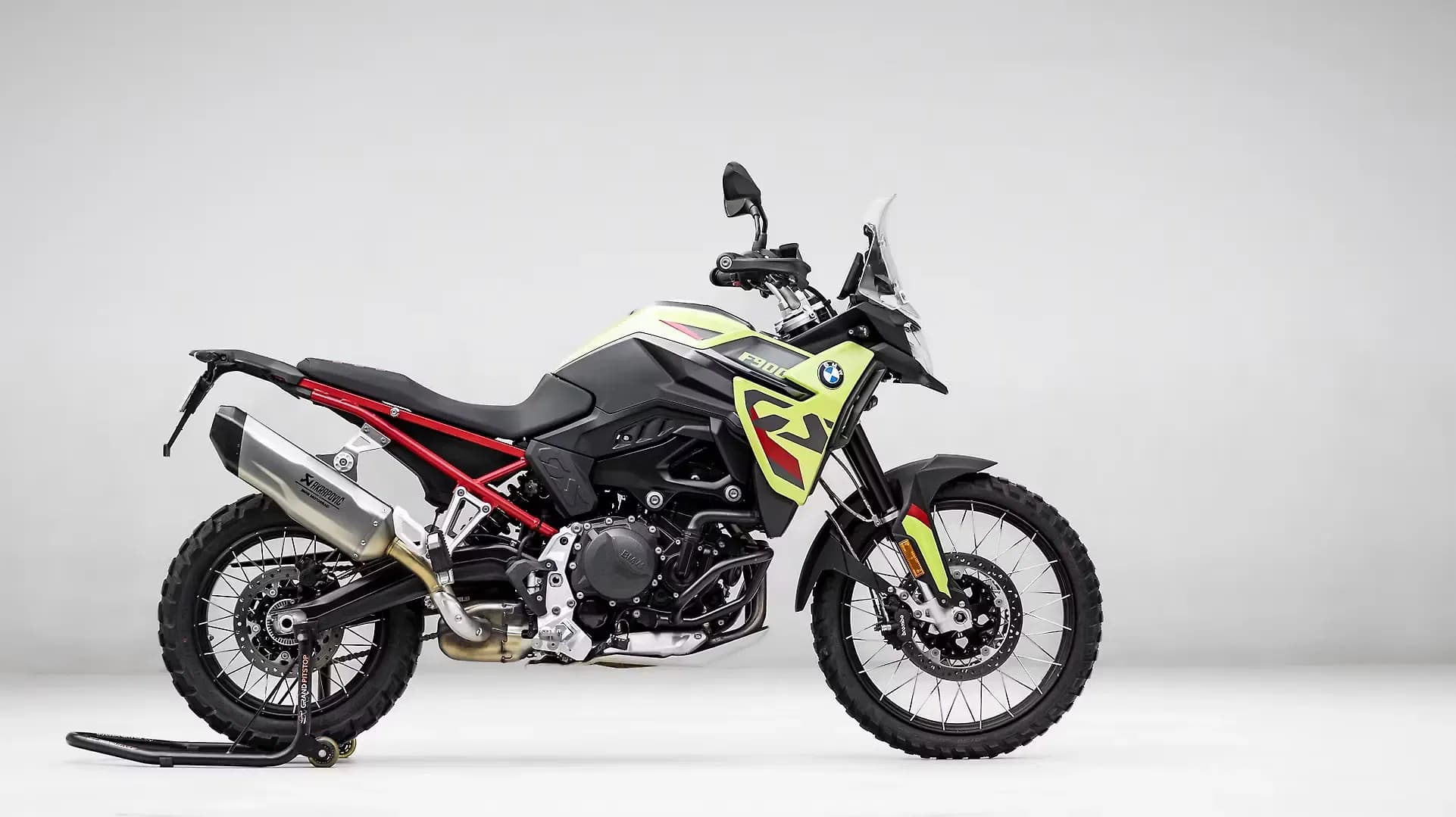 BMW F 900 GS Right Side View