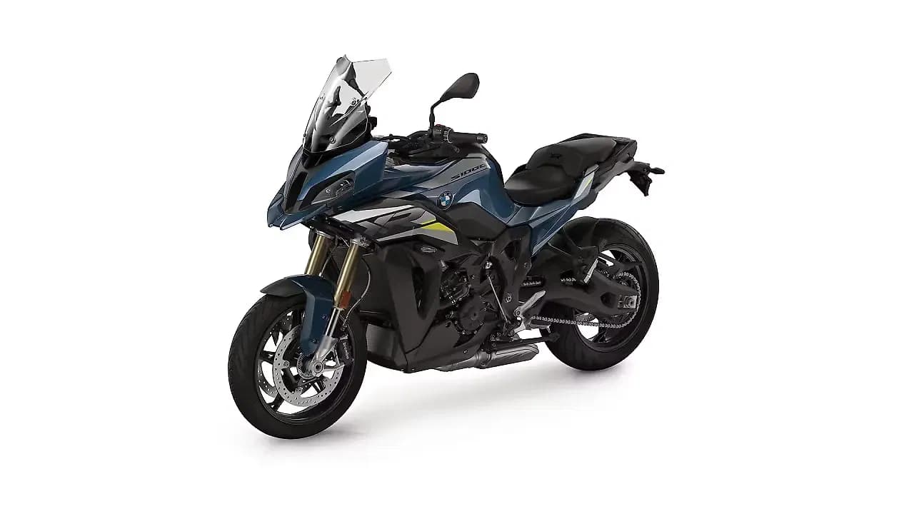 BMW S 1000 XR Left Front Three Quarter