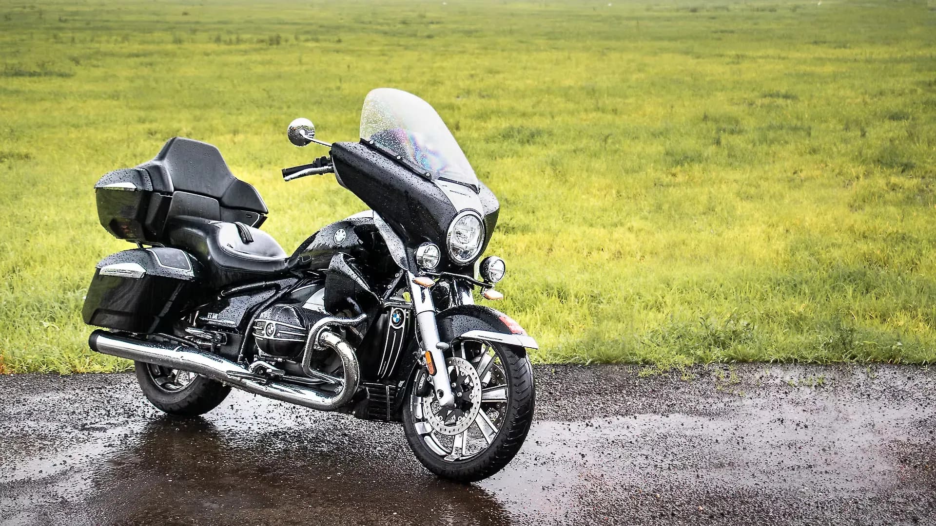 BMW R18
